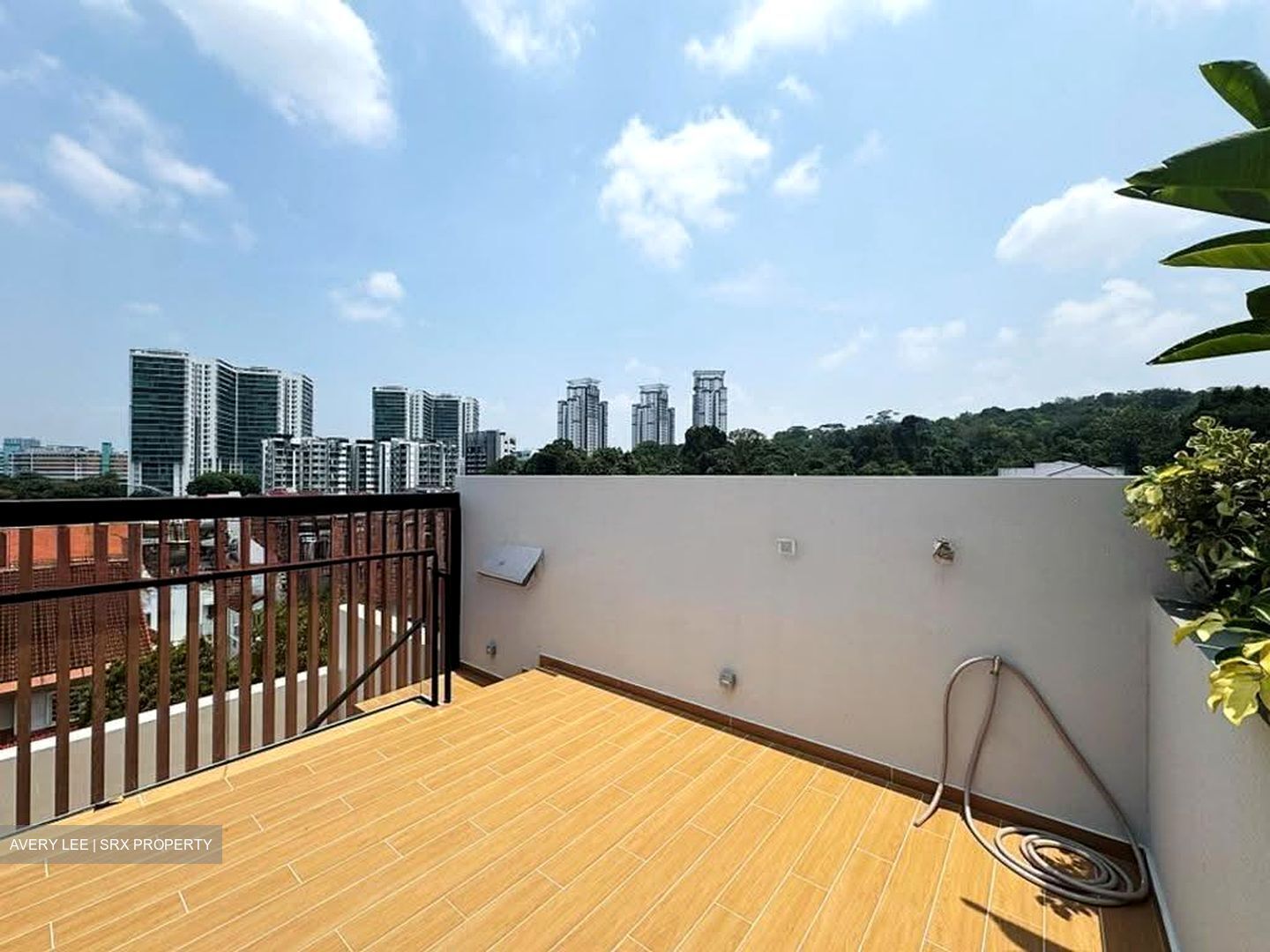 Hillview Villas (D23), Terrace #612618741